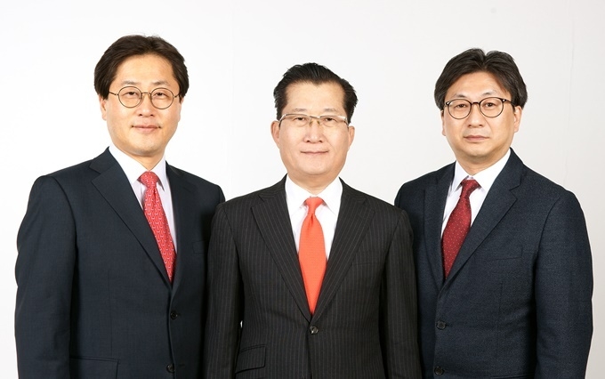 기호2번 함동선 부회장후보·강현구 회장후보·조정근 부회장후보(좌로부터)