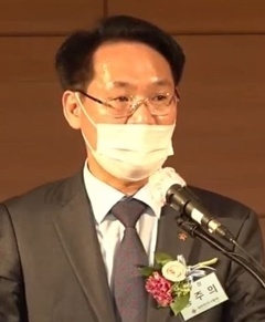 홍주의 회장