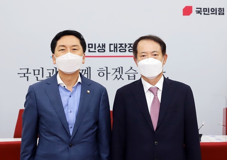 국민의힘 김기현 원내대표와 치협 박태근 회장