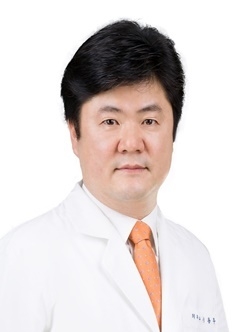 서울대치과병원 이용무 신임 원장