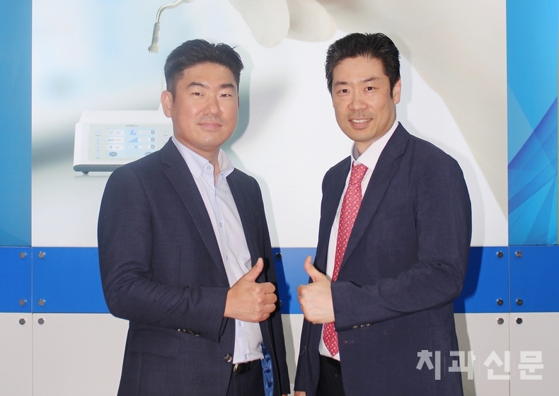 이중호 대표(좌)와 신호성 대표(우)