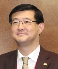 김욱 원장