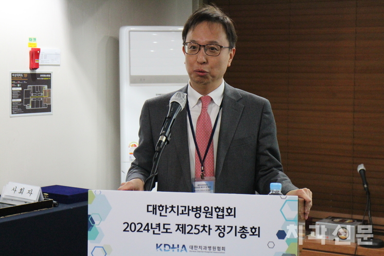 정영수 신임회장이 인사말을 전하고 있다.
