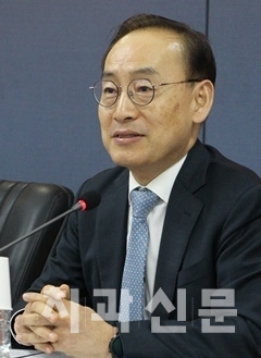 김정중 법원장