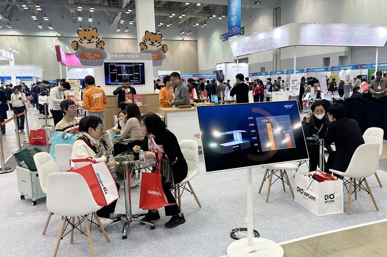(사진제공_오스템임플란트)