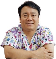 권훈 원장