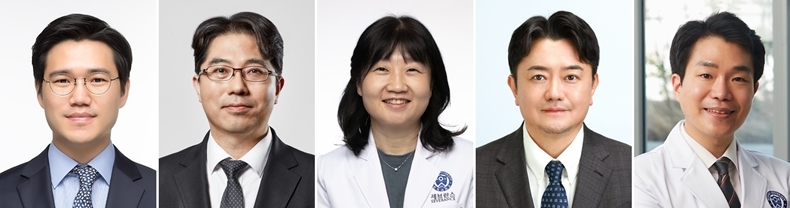 좌로부터 김문영 교수, 창동욱 원장, 신수정 교수, 조상훈 원장, 김준혁 교수