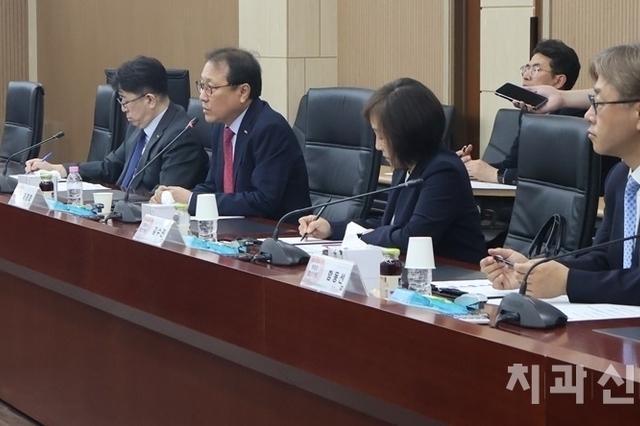 내년도 치과 수가 2.0 인상, 보장성 확대 부대합의