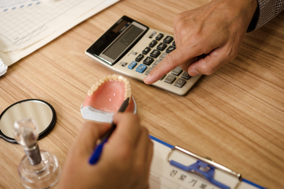 공동구매 선불받고 먹튀한 소매상, 개원가 ‘멘붕’