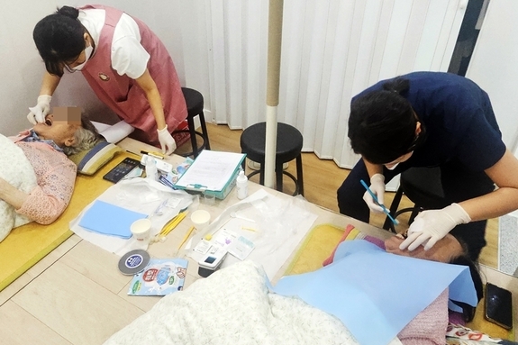 방문노인구강건강관리 시범사업, 돌봄환자 만족도 커