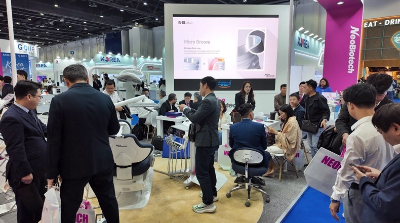 네오, AEEDC 2026 '네오 체어 M7' 구매문의 쇄도 - 뉴스 썸네일 이미지